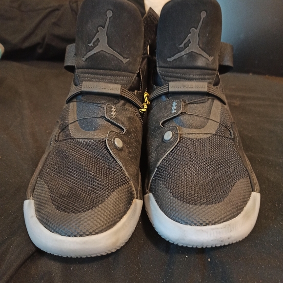 They fit too small worn only a few times no damage - Picture 3 of 5